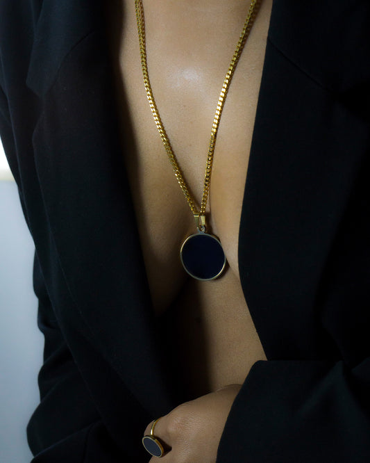 HOMME NOIRE MAXI | 18K Gold Lined Oversized Black Lacquer Medallion Pendant Necklace