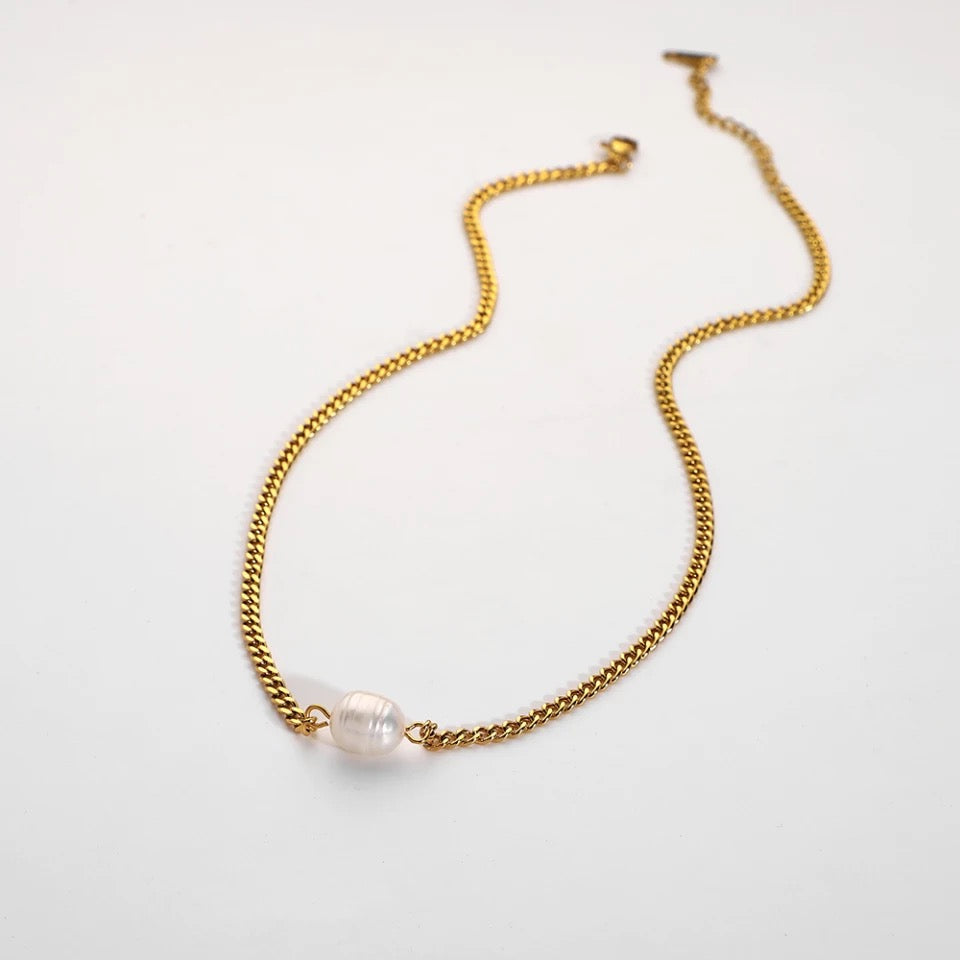 MILAN | Petite Size 18K Gold 3MM Cuban Chain with Solo Pearl Necklace