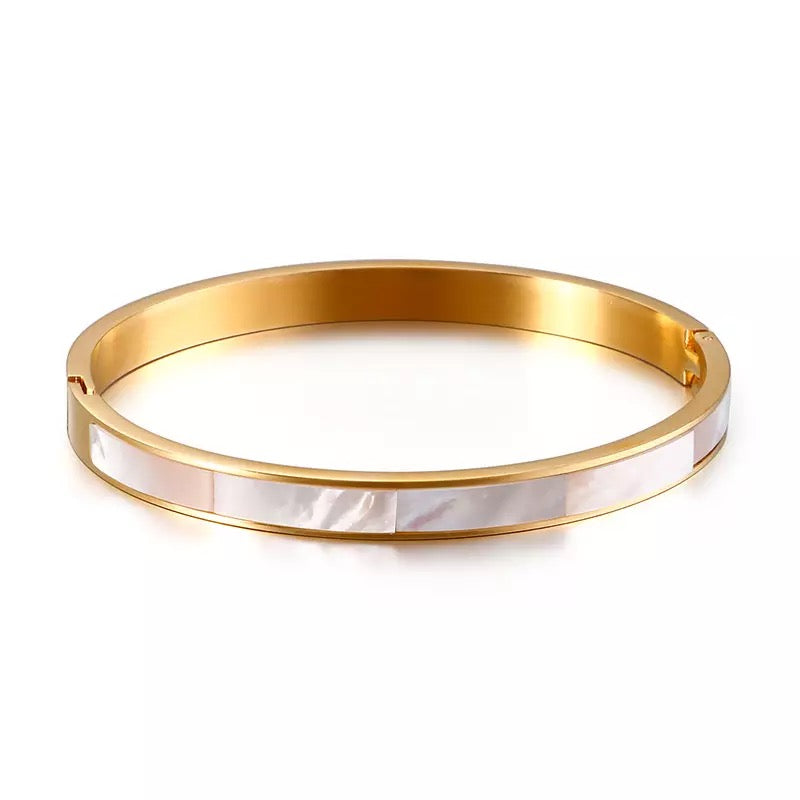 PORCELAIN SEASHELL | 18K Gold Stainless Steel 6MM White Mother of Pearl Shell Bangle Bracelet