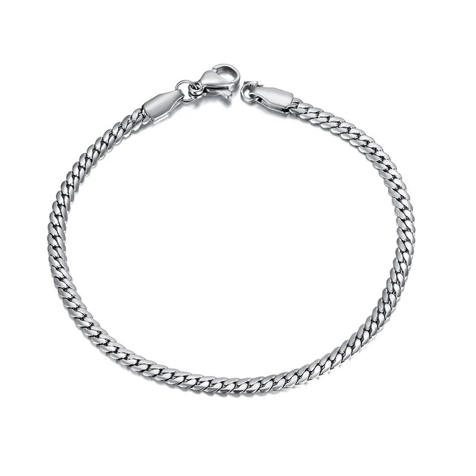 GIRLFRIEND | 18K Gold Stainless Steel Flat Tight 3MM Curb Cuban Chain Link Bracelet