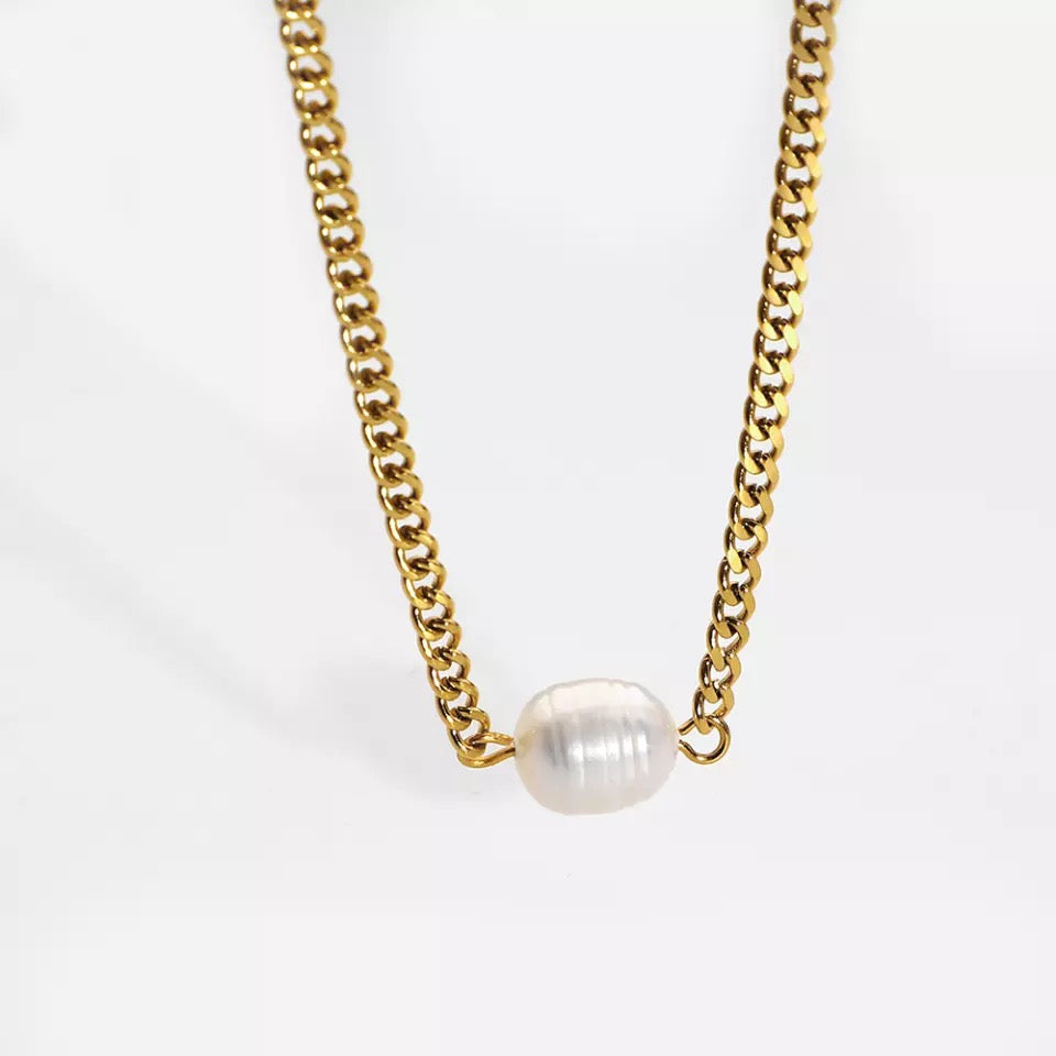 MILAN | Petite Size 18K Gold 3MM Cuban Chain with Solo Pearl Necklace