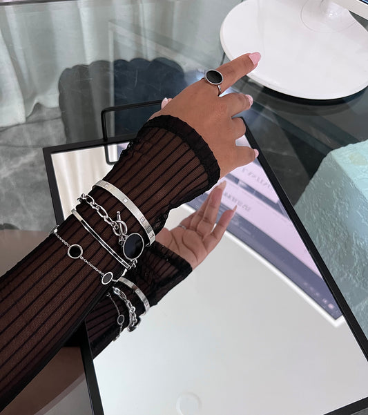 HARNESS NOIRE | Silver Stainless Steel Rolo Link Black Lacquer 20MM Medallion Chain Link Bracelet
